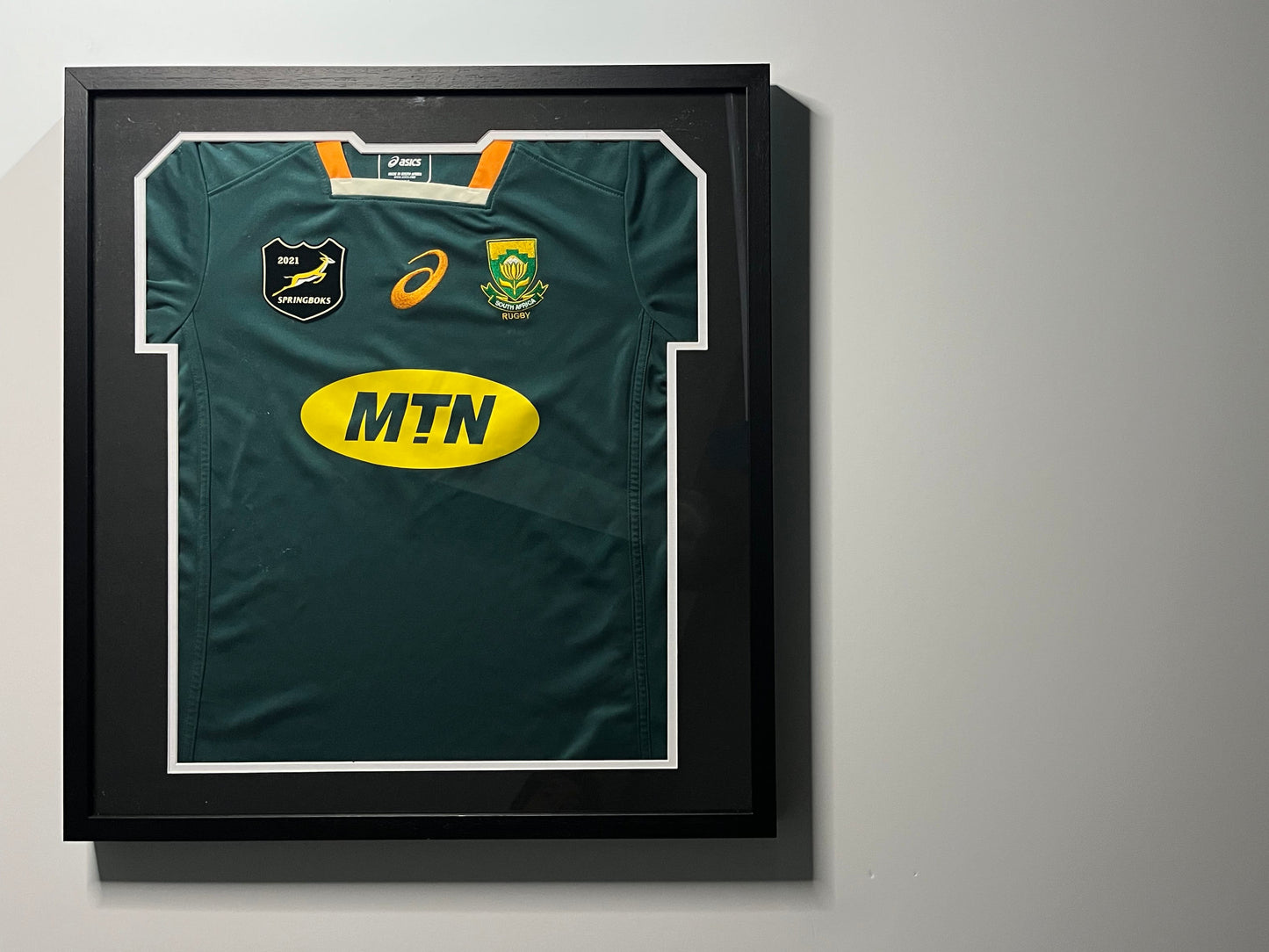 Adult Memento shirt frame